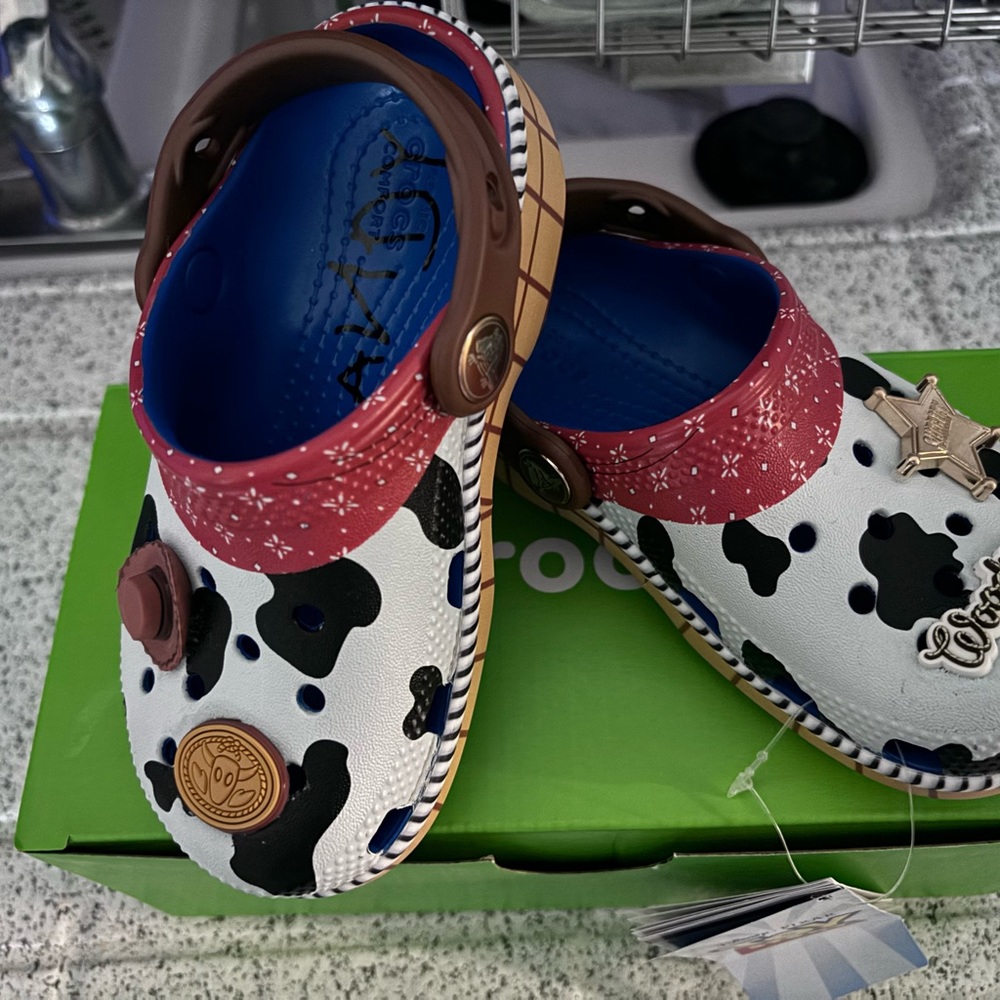 Toy Story Woody crocs
